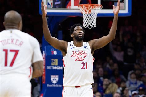 Joel Embiid Carries Sixers Over Bucks In Battle Of Banged Up Teams