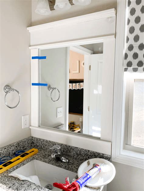 27 Homepage Bathroom Mirror Frame Plans You Can Diy Easily
