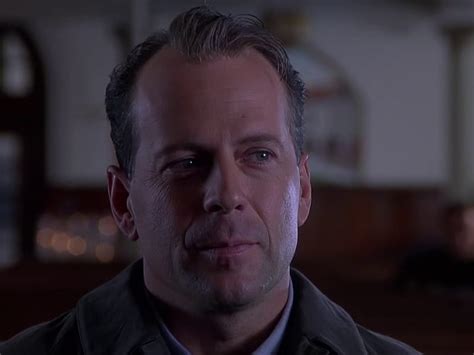 This is the official facebook page of walter bruce willis. Top 5 Bruce Willis Hairstyles That Fans Still Love - Cool Men's Hair