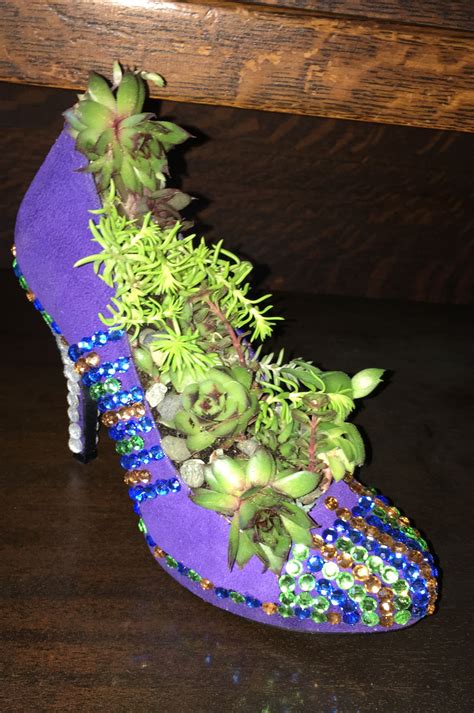 High Heel Shoe With Succulents Christmas Crafts Succulents Diy