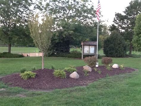 We did not find results for: 13 Inspiring Flagpole Landscaping Ideas photo ...