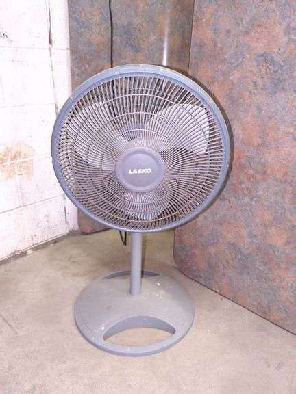 Oscillating Stand Fan Isabell Auction