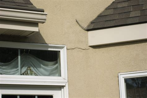 7 Signs Of A Stucco Leak And Water Intrusion Stucco Leak Repair Solutions