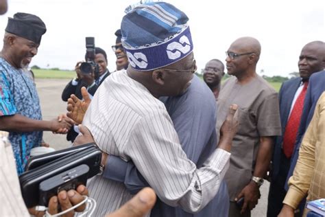 Jun 17, 2021 · op why did you post 2019 pictures,you should have posted pictures of when buhari was head of state in 1983.that would have been better. PHOTOS: Tinubu Hugs Atiku At Akure Airport - Politics ...