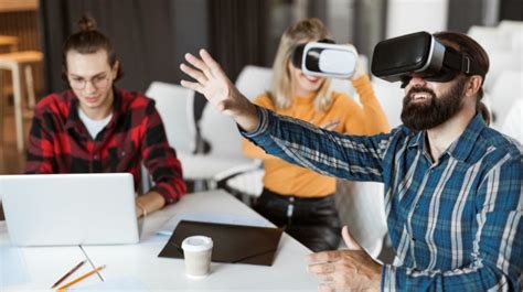 Virtual Reality Employee Training Is Here Should You Adopt It