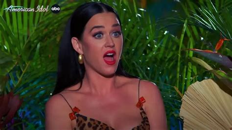Katy Perry Booed By Idol Audience As Pop Stars Season From Hell Gets Worse The Courier Mail