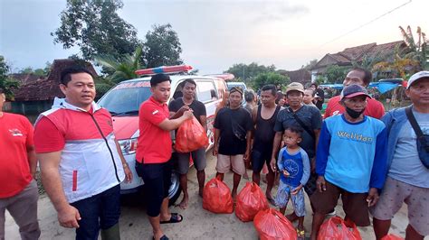 Banjir Mulai Surut Posko Dapur Umum Pdi Perjuangan Pati Optimalkan Bantuan Untuk Korban Banjir