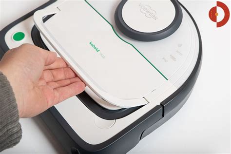 Erzählen kann man viel, aber kontrolle ist doch besser, dies möchten wir auch dem leser. Vorwerk-VR300-Test-Vorwerk-Kobold-Griff2 - Akku- und ...