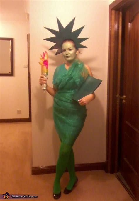 .if you experience any accessibility issues, please contact us. Women's Statue of Liberty Costume