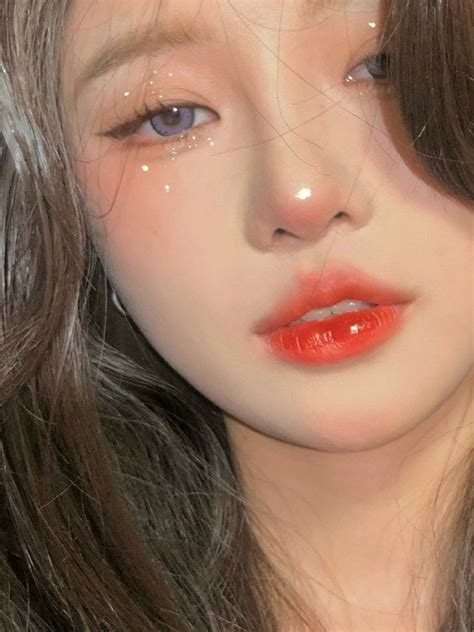 Pin By Hina ω♡︎ On ☞ 羊崽与發财 ☜ In 2021 Light Makeup Looks Korean