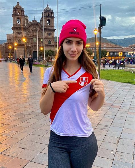 Camiseta Peruana Perú Peruana Girls Soccer Football Outfits Sports