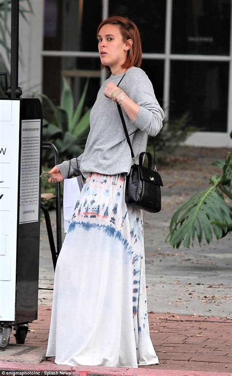 Bob willis currently operates training and consultancy business based in england and has created one of the largest collections of interactive. Rumer Willis covers arms after removing DWTS tattoo ...