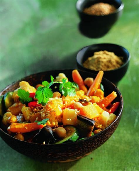 La pizza est, avec les pâtes, le plat typique par excellence de la cuisine italienne. Recette curry de légumes express - Marie Claire
