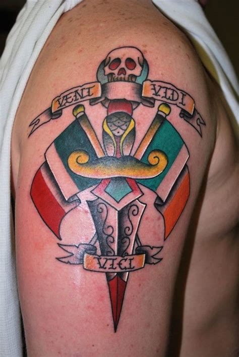 The italian horn symbol, the green, white, and red italian flag, or traditional italian phrases have all become popular ideas for classic to modern italian tattoos. 28 besten Italian Dragonfly Tattoos Bilder auf Pinterest ...