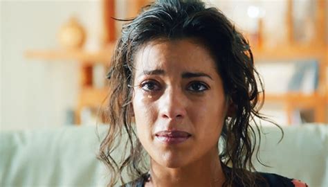 Her breakthrough role was in the 2011 crime drama film 'miss bala'. "Sai dessa", aconselha Alex Turner em novo vídeo incrível ...