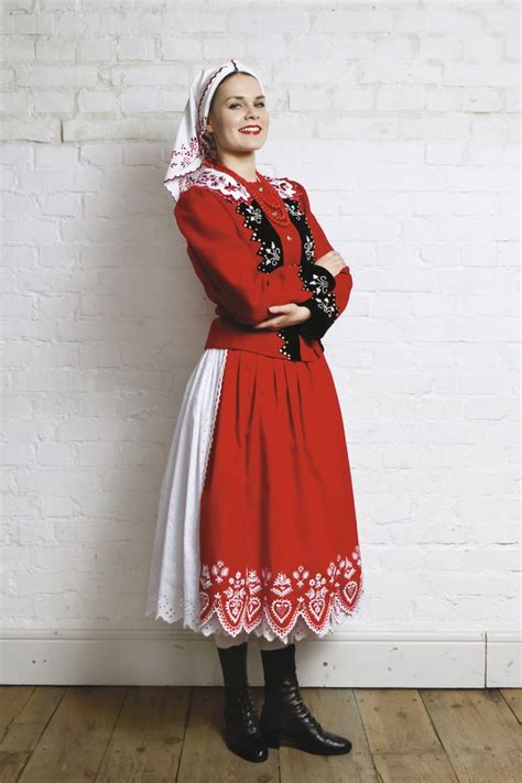 a few examples of polish regional dresses polish folk costumes polskie stroje ludowe