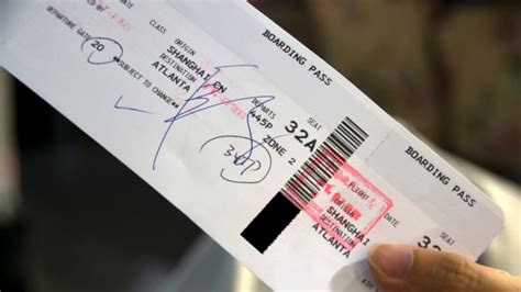 Airline Boarding Pass Photos Security Risk Over Posting Boarding