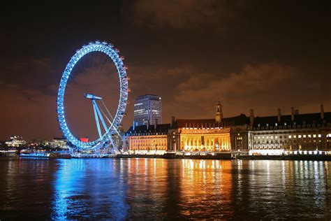 Official website for lastminute.com london eye attraction tickets & packages. London Eye to Watch Whole London in Single Vision ...