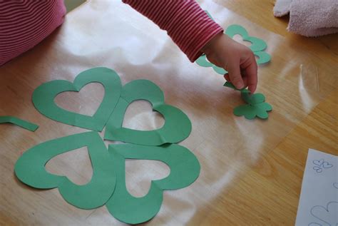 The Iowa Farmers Wife Simple Shamrock Craft