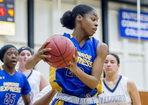 arianna johnson women s basketball monroe college bronx athletics