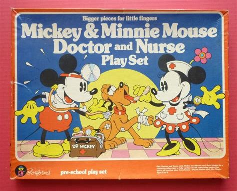 1981 Rare Mickey And Minnie Mouse Doctor And Nurse Colorform Play Set Enfermeria