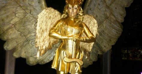 Gold Warrior Angel Living Statue Provided By Jandd Entertainment For