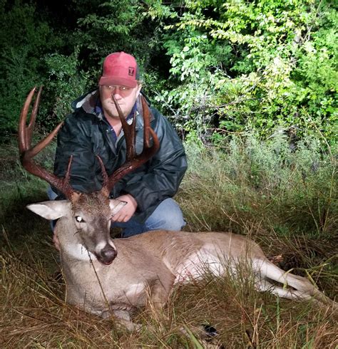 5 Day Oklahoma Mid Western Whitetail Hunt For 1