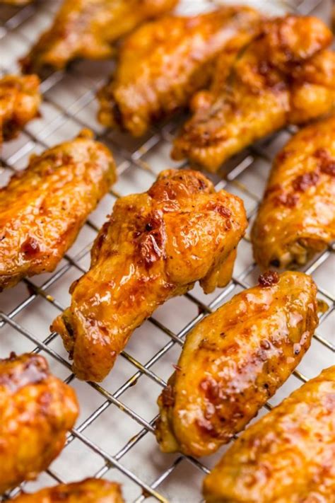 Place wings on the prepared baking sheet. Crispy Oven Baked Chicken Wings - Easy Peasy Meals