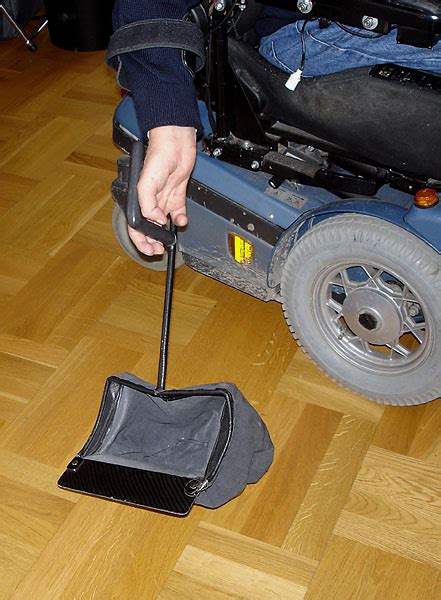 Device For Picking Things Up From Floor Spinalistips
