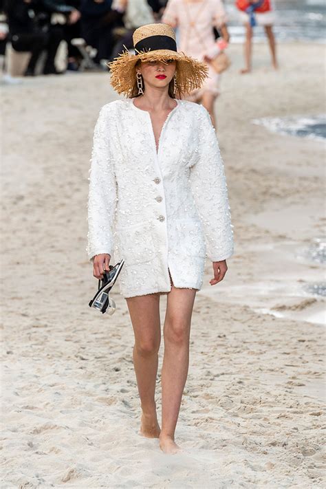 Chanel Turned Its Spring 2019 Runway Into An Indoor Beach Thefashionspot