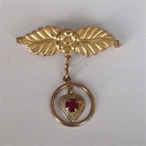 beautiful genuine vintage 1940s sweetheart wwii lapel pin etsy heart brooch vintage jewelry