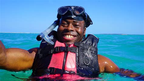 Check out www.adeadepitan.com for ade's personal blog. Africa with Ade Adepitan - E4 - Southern Africa | Knowledge.ca