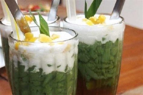 15 Minuman Khas Indonesia Yang Menyegarkan Tokopedia Blog