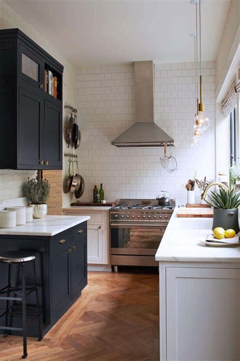There's no need to feel restricted by a small kitchen. 39 Exceptional Ways to Improve and Decorate with a Very ...
