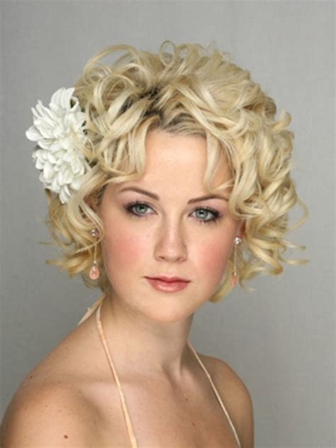 Bridal Hairstyles For Short Hair With Veil