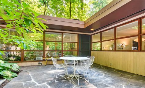 Midcentury Modern Houses Are In Demand In Atlanta—and At A Higher