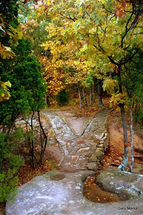 The best way to explore what the park has to offer is through the small system of hiking trails. Garden of the Gods - Shawnee National Forest | Shawnee ...