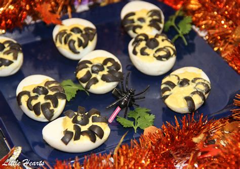 Halloween Spooky Spider Deviled Eggs Recipe By Little Hearts Cookpad