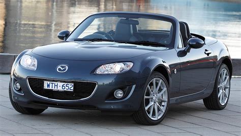 By sending power to the rear wheels and letting the front wheels do the steering, you truly. Used Mazda MX-5 review: 2009-2010 | CarsGuide