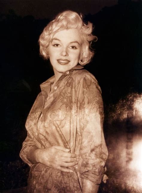 Picture Of Marilyn Monroe In 2020 Marilyn Monroe Pregnant Marilyn