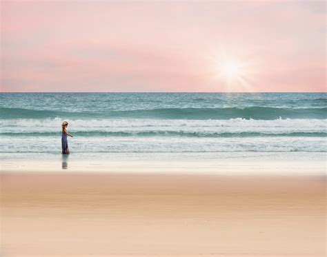 Fotos gratis playa mar costa arena Oceano horizonte para caminar cielo niña amanecer