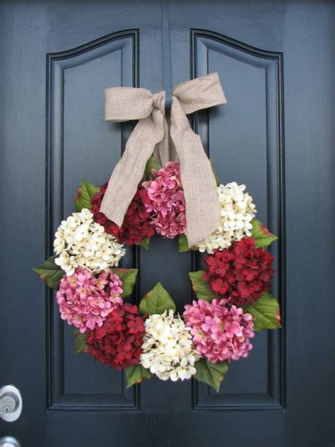 Easy enough for beginners yet comes out so beautiful even seasoned crafters will enjoy making one. DIY Valentines Day Wreath Ideas That Won't Cost You Too Much