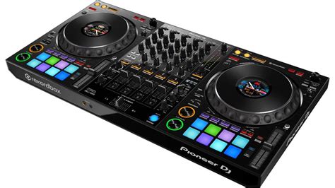 The Best Dj Controllers 2021 Top Mixing Devices From Traktor Serato