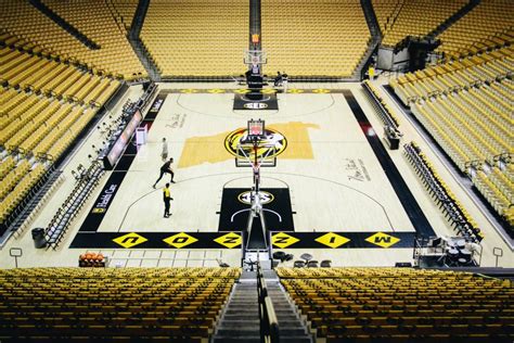 Mizzou Basketball Vs Kansas Live Score Updates Missouri Hosts Ku In Border War