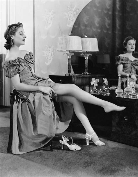 Nylons Pantyhose Feet Silk Stockings Thing 1 Vintage Beauty