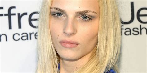 Ecco Andreja Pejic Prima Modella Transgender A Comparire Su Vogue Bigodino