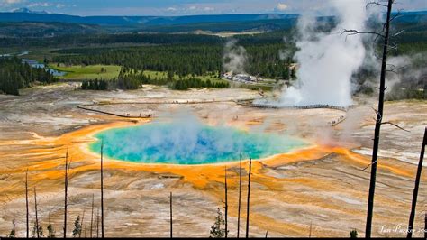 Yellowstone National Park Usa The Grand Prismatic Spring Photographed