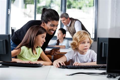A importância do lúdico como reforço na construção da identidade de gênero da criança. Aprenda a introduzir tecnologia na escola sem perder o ...