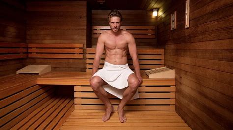 To Fight Dementia And Alzheimers Go For Sauna Bathing 4 7 Times A Week Health And Fitness