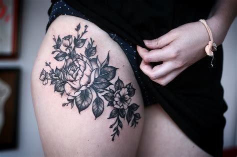 #rose tattoo #flower tattoo #hummingbird tattoo #botanical illustration tattoo #kirsten holliday #wonderland tattoo #wonderland pdx #portland tattoo shop #portland tattoo artist #portland artist. Sexy Rose Thigh Tattoo | Venice Tattoo Art Designs
